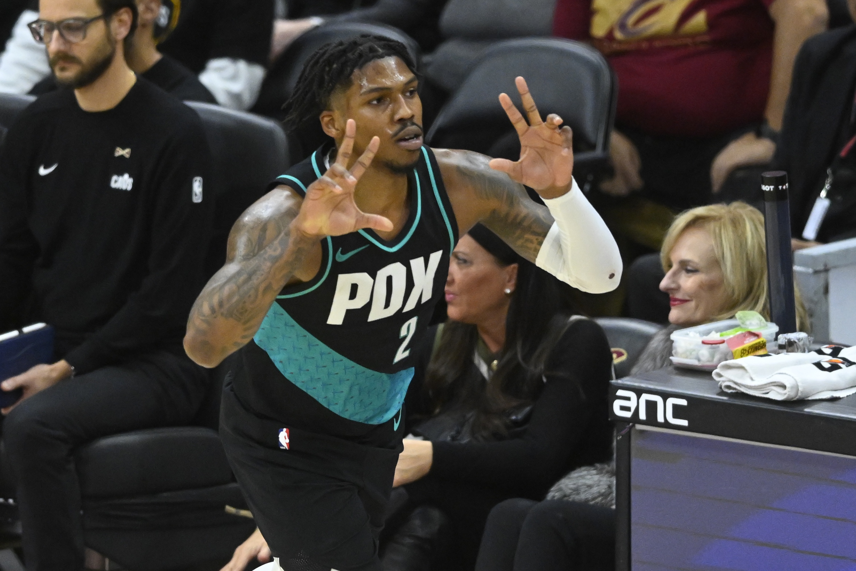 乐福砍24分!记者:穷人版利拉德 今年新秀各个位置都有亮眼球员